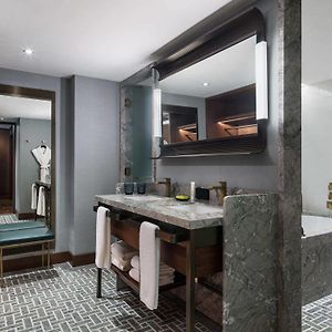 Executive Suite 1 King